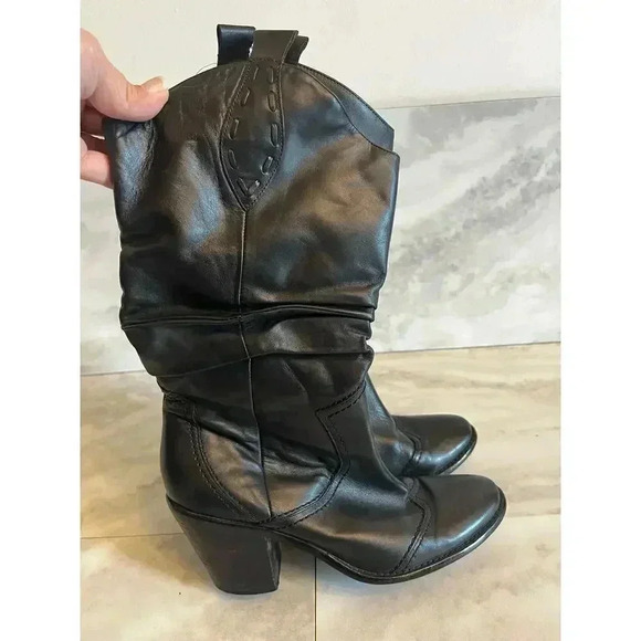 BCBGeneration Women’s Black Leather Riding Cowboy Boots Slouchy Size 7.5 - Picture 1 of 6